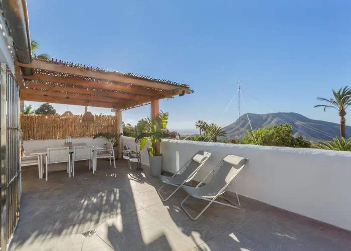 Oceania Private Pool Garden Holiday home