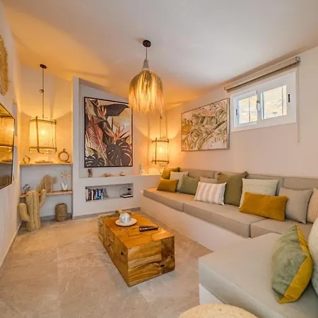 Oceania Private Pool Garden Holiday home *