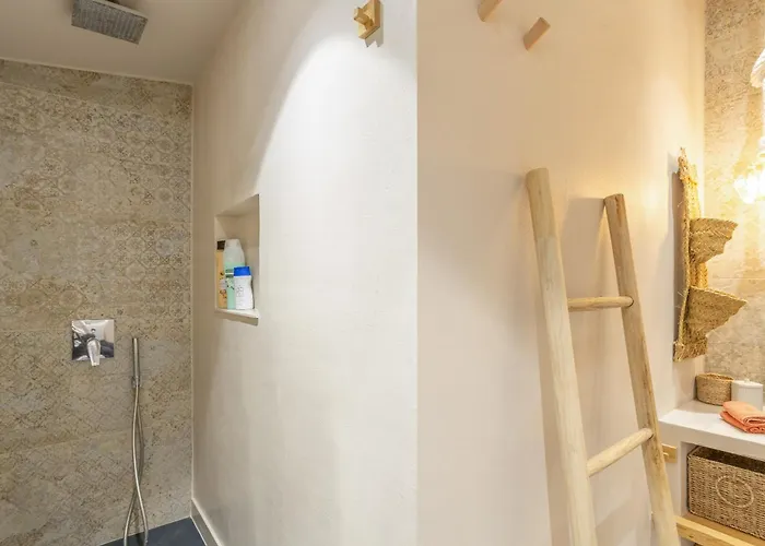 Nyaraló Oceania Private Pool Garden