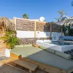 Oceania Private Pool Garden *