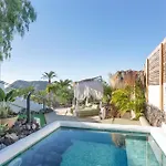 Oceania Private Pool Garden *