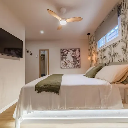 Oceania Private Pool Garden Дом отдыха