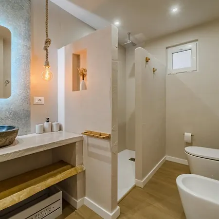 Oceania Private Pool Garden Чайофа