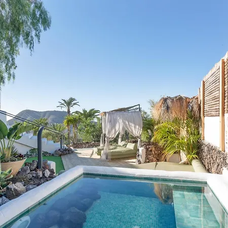 Дом отдыха Oceania Private Pool Garden *