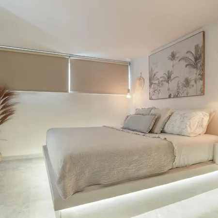 Oceania Private Pool Garden Дом отдыха *