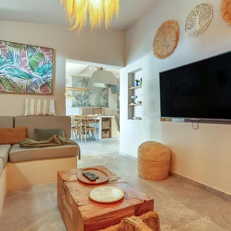 Дом отдыха Oceania Private Pool Garden