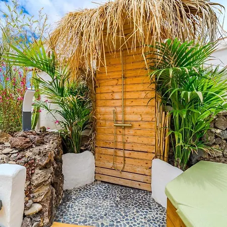 Nyaraló Oceania Private Pool Garden